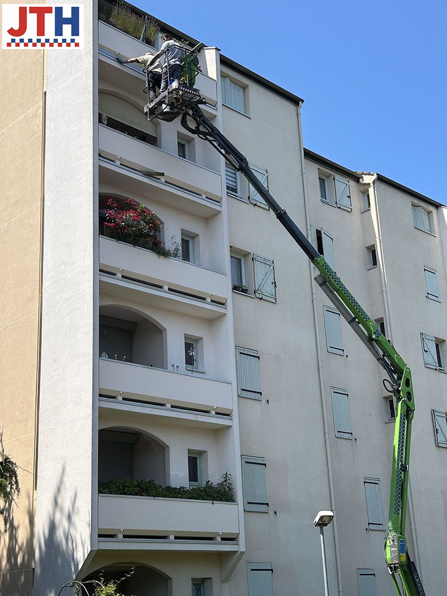 Nettoyage haute pression balconnière